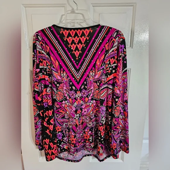 Bob Mackie Wearable Art Women’s 1X V-Neck Top Multicolor Abstract Floral Print - Picture 3 of 7